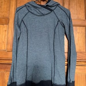 Lululemon! Black and grey stripped long sleeve! Zip pocket on the side